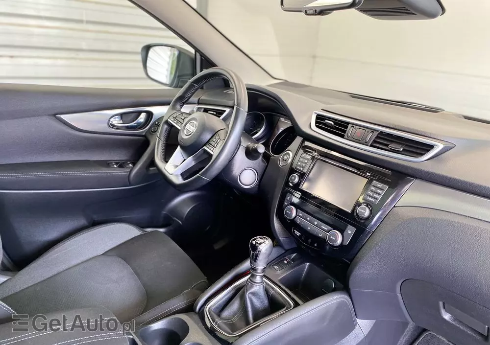 NISSAN Qashqai 1.2 DIG-T Tekna EU6