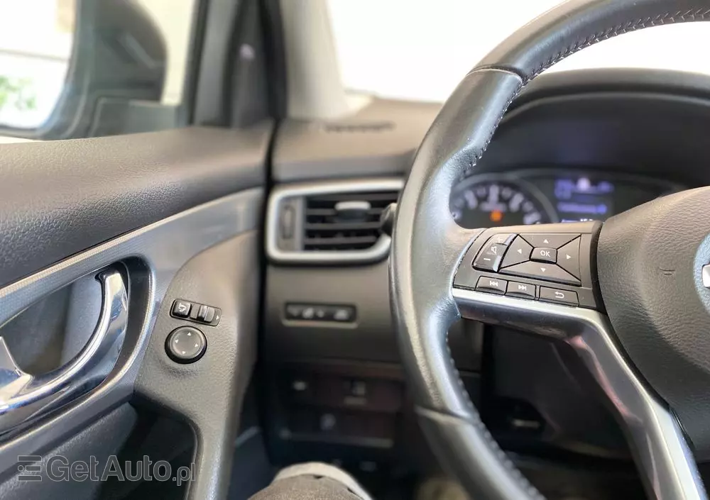 NISSAN Qashqai 1.2 DIG-T Tekna EU6