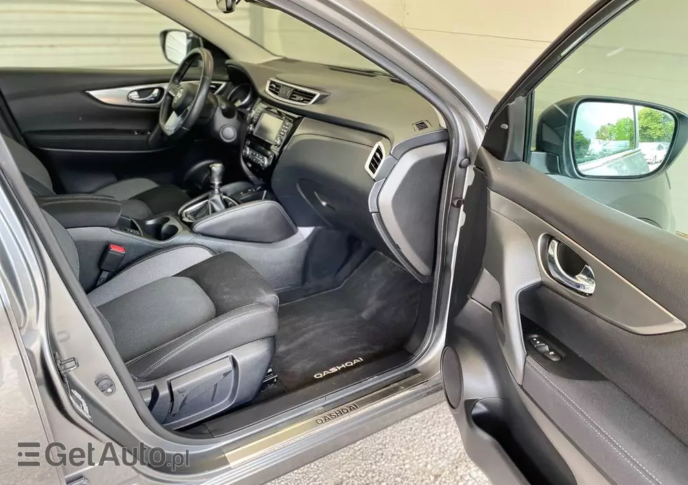 NISSAN Qashqai 1.2 DIG-T Tekna EU6