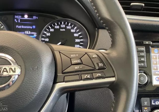 NISSAN Qashqai 1.2 DIG-T Tekna EU6