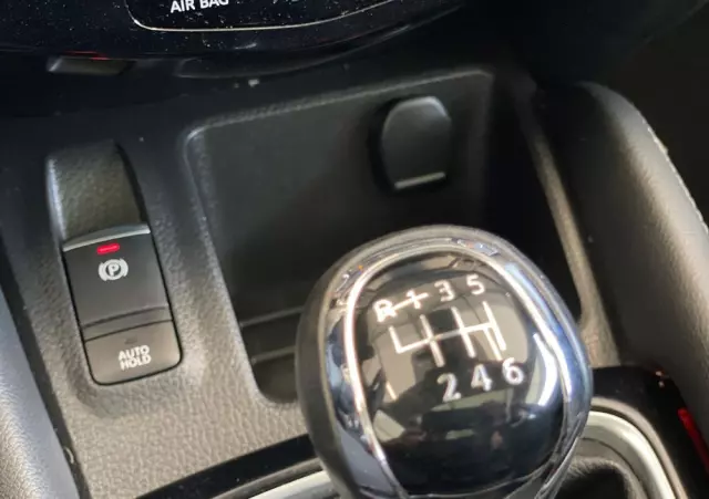 NISSAN Qashqai 1.2 DIG-T Tekna EU6