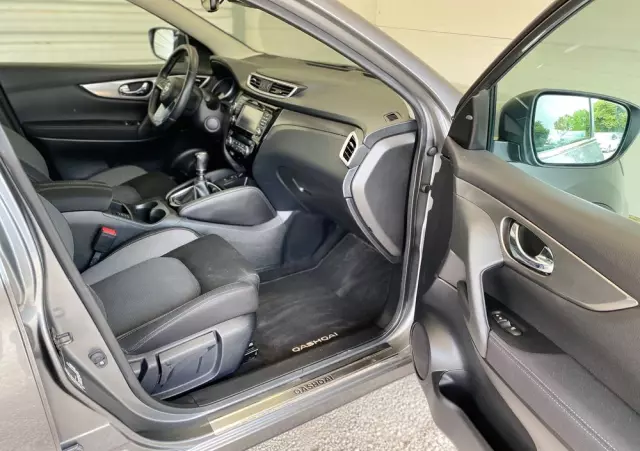 NISSAN Qashqai 1.2 DIG-T Tekna EU6