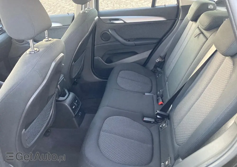 BMW X1 SDrive18i Advantage