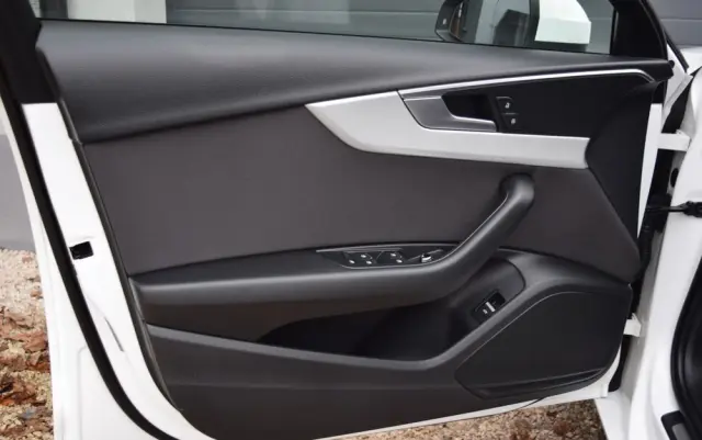 AUDI A4 Avant 2.0 TDI S tronic design