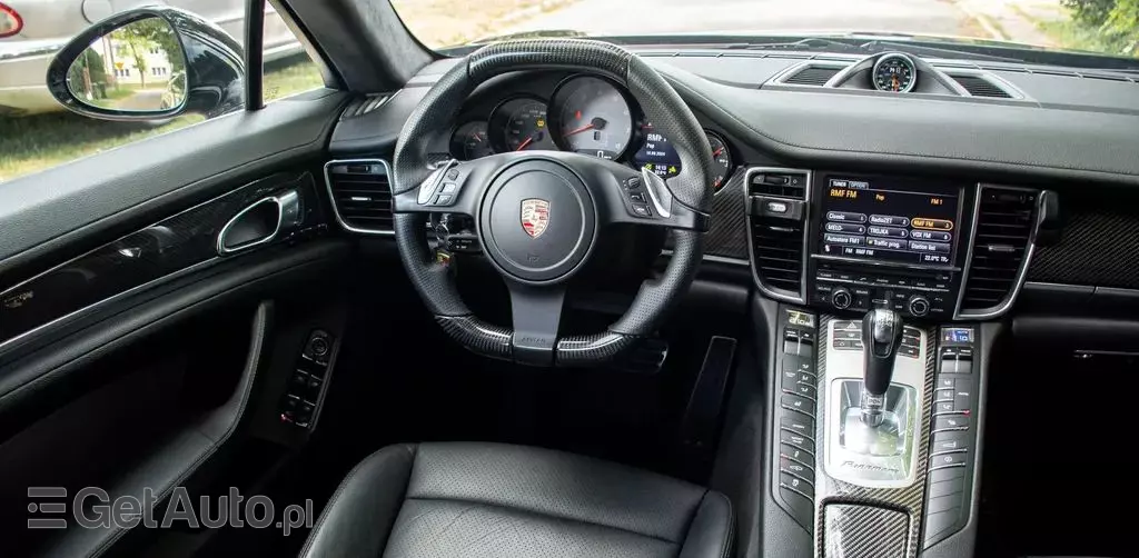 PORSCHE Panamera 