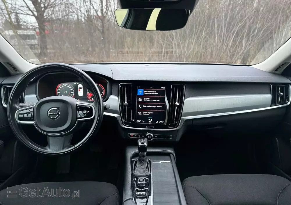 VOLVO S90 D4 Momentum