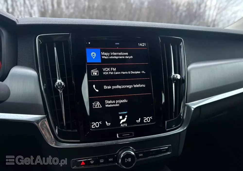 VOLVO S90 D4 Momentum