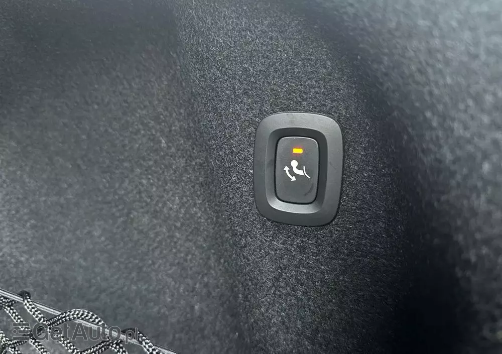 VOLVO S90 D4 Momentum