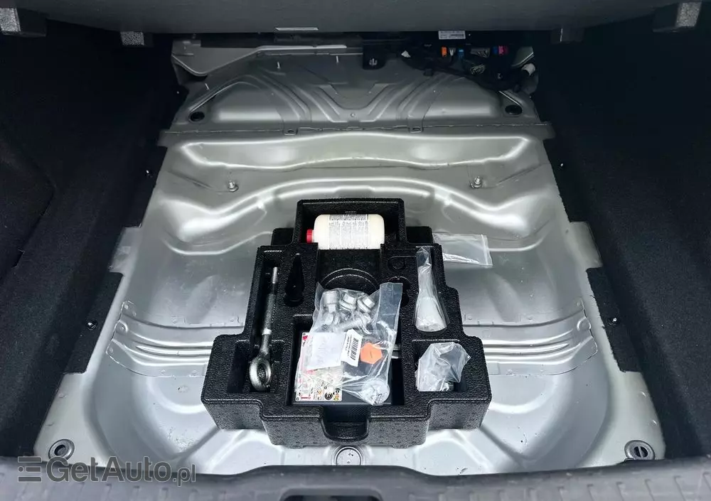 VOLVO S90 D4 Momentum