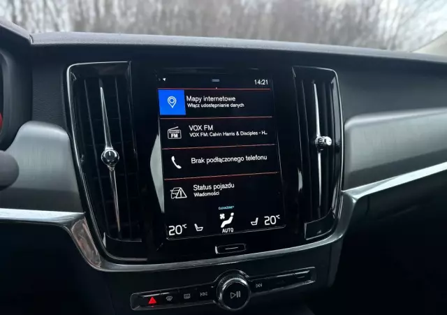 VOLVO S90 D4 Momentum