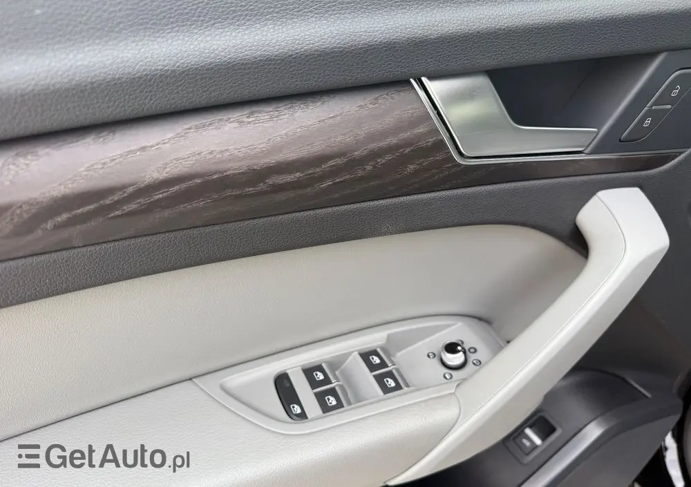 AUDI Q5 40 TDI quattro S tronic S line