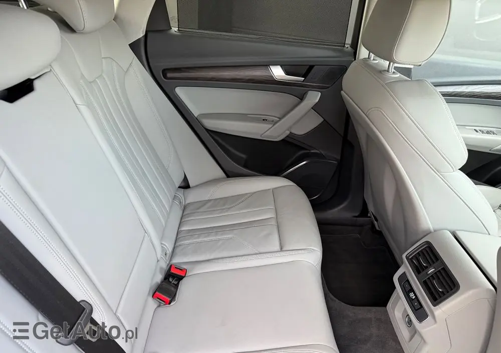 AUDI Q5 40 TDI quattro S tronic S line