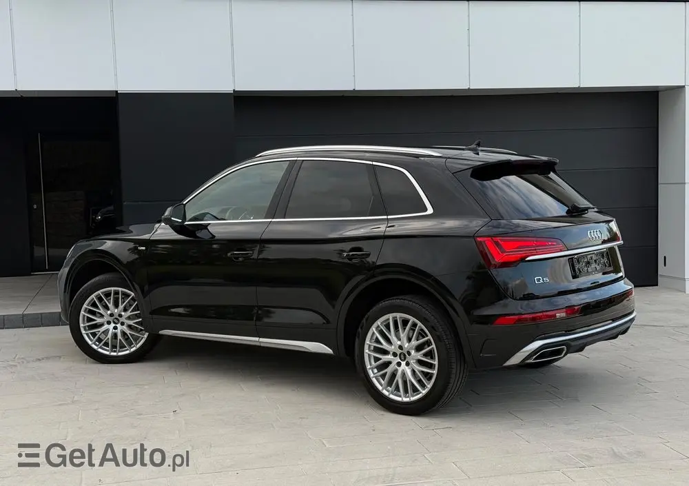 AUDI Q5 40 TDI quattro S tronic S line