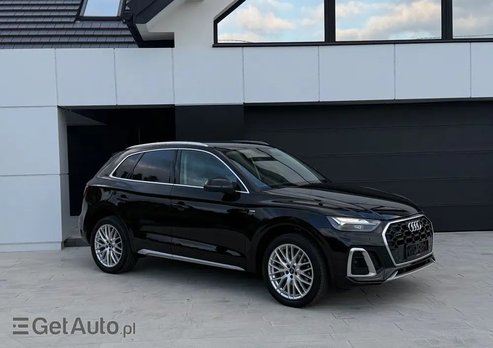 AUDI Q5 40 TDI quattro S tronic S line