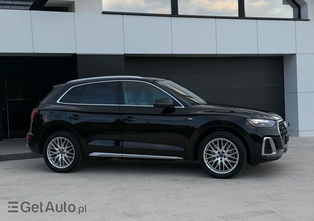 AUDI Q5 40 TDI quattro S tronic S line