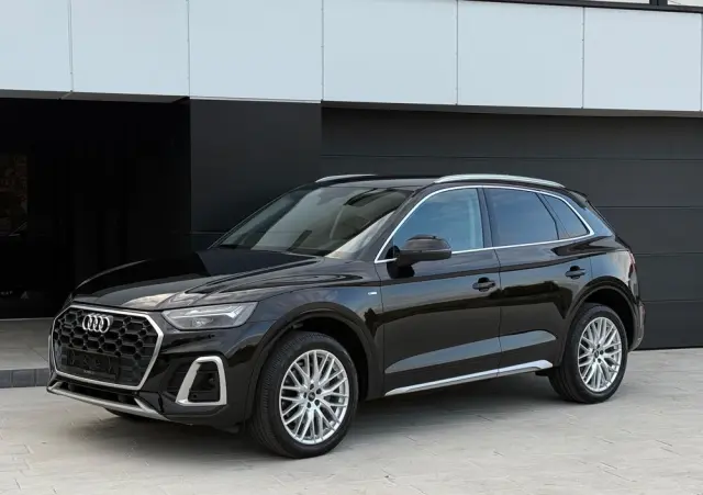 AUDI Q5 40 TDI quattro S tronic S line
