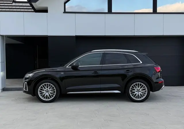 AUDI Q5 40 TDI quattro S tronic S line