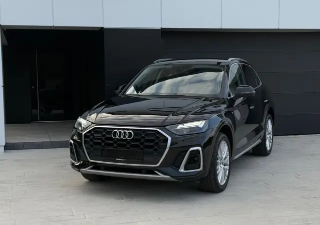 AUDI Q5 40 TDI quattro S tronic S line