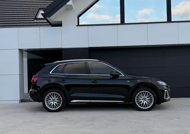 AUDI Q5 40 TDI quattro S tronic S line