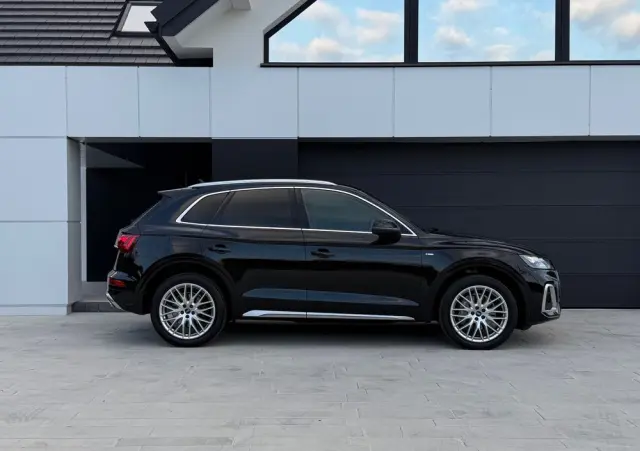 AUDI Q5 40 TDI quattro S tronic S line