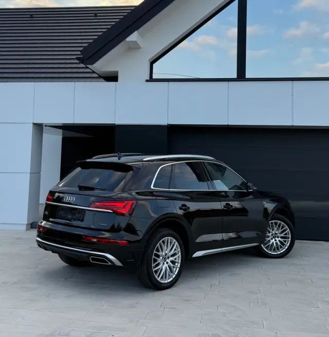 AUDI Q5 40 TDI quattro S tronic S line