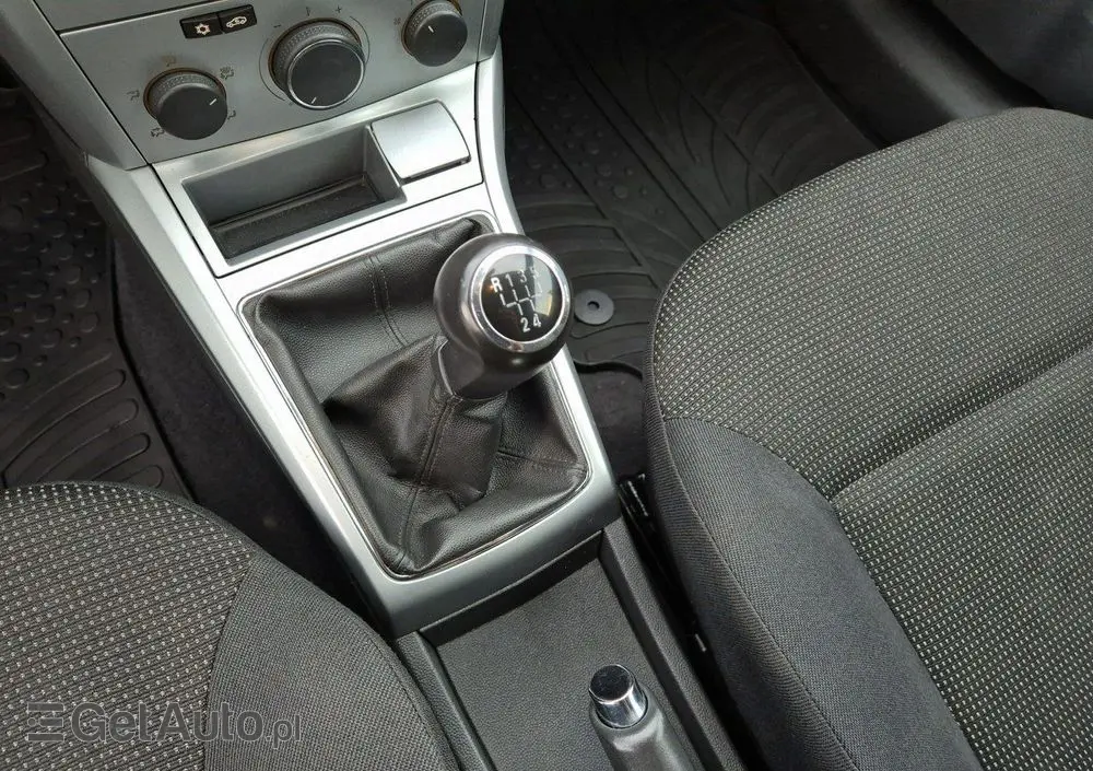 OPEL Astra 1.4 Edition
