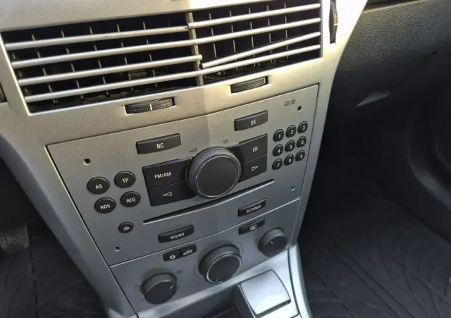 OPEL Astra 1.4 Edition