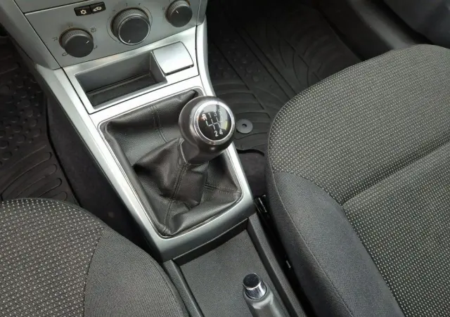 OPEL Astra 1.4 Edition