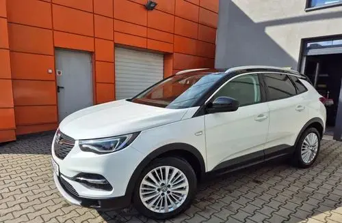 OPEL Grandland 
