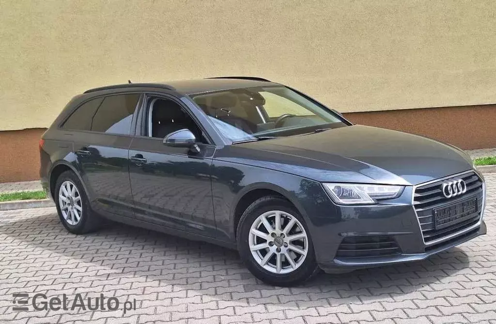 AUDI A4 