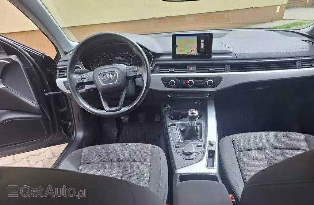 AUDI A4 