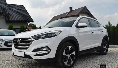 HYUNDAI Tucson 