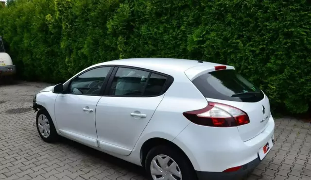 RENAULT Megane 