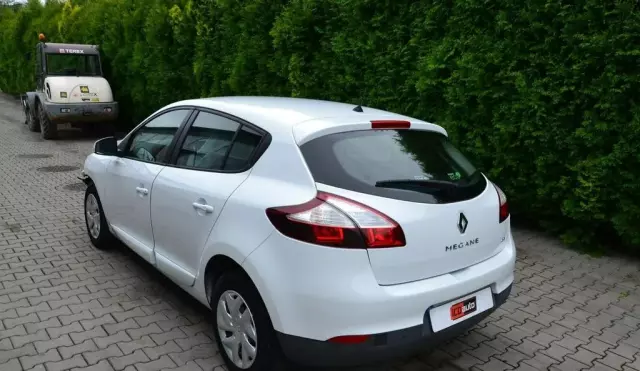 RENAULT Megane 