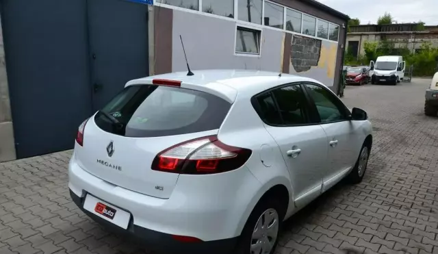 RENAULT Megane 