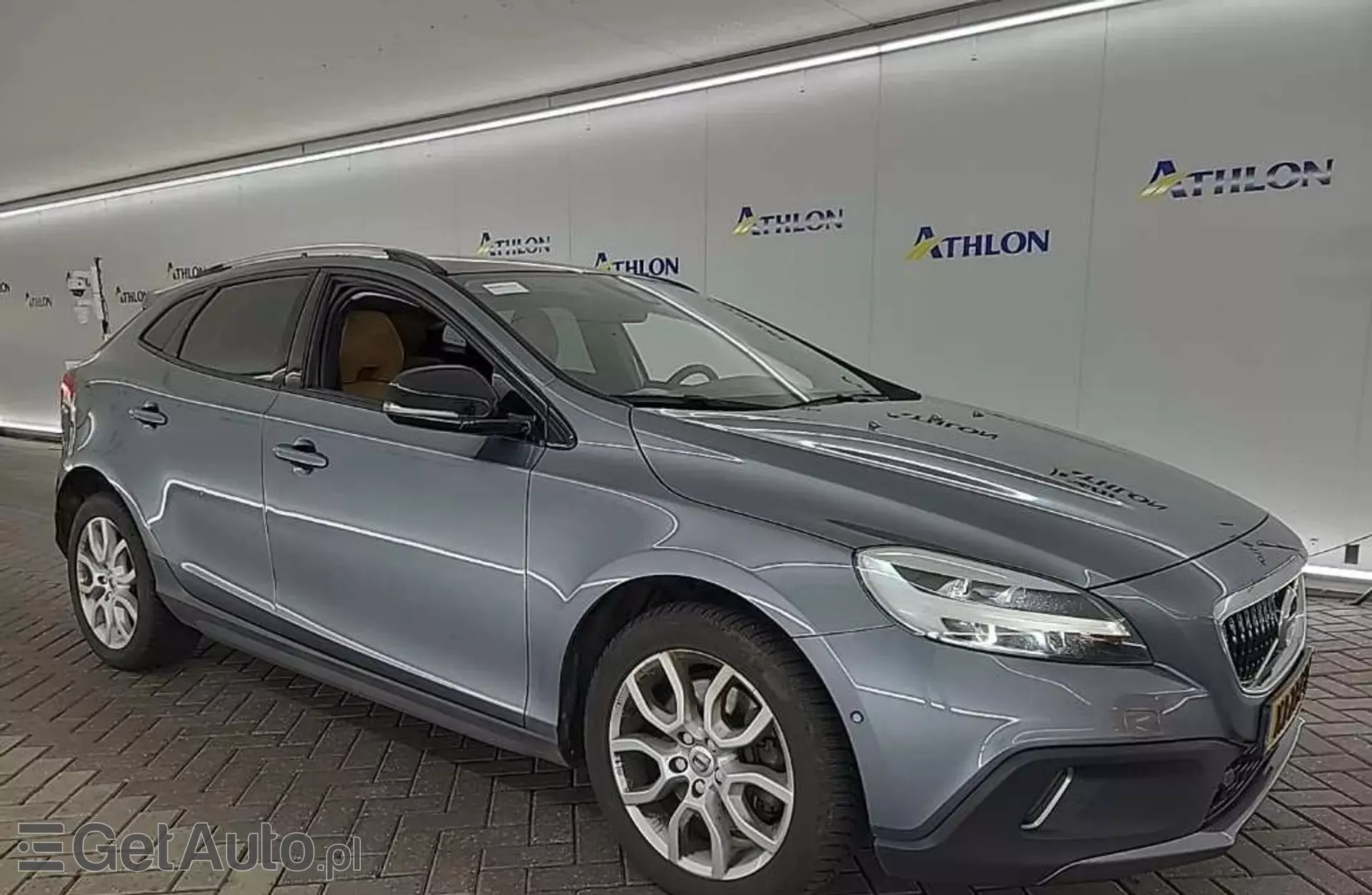 VOLVO V40 1.5 T3 (152 KM) Geartronic