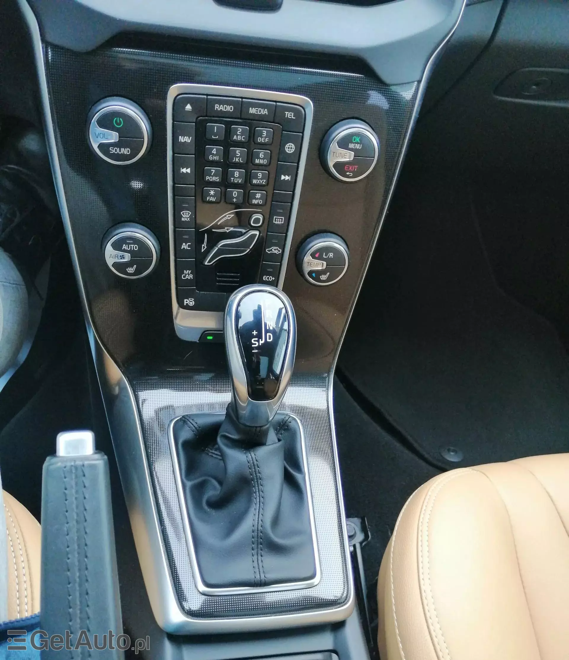 VOLVO V40 1.5 T3 (152 KM) Geartronic