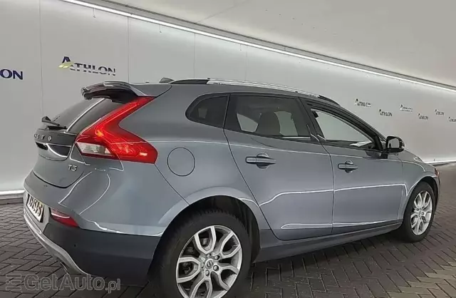 VOLVO V40 1.5 T3 (152 KM) Geartronic
