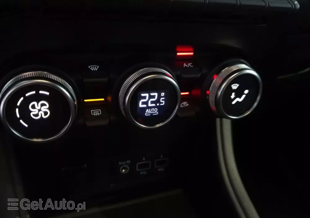 RENAULT Captur 1.0 TCe Techno