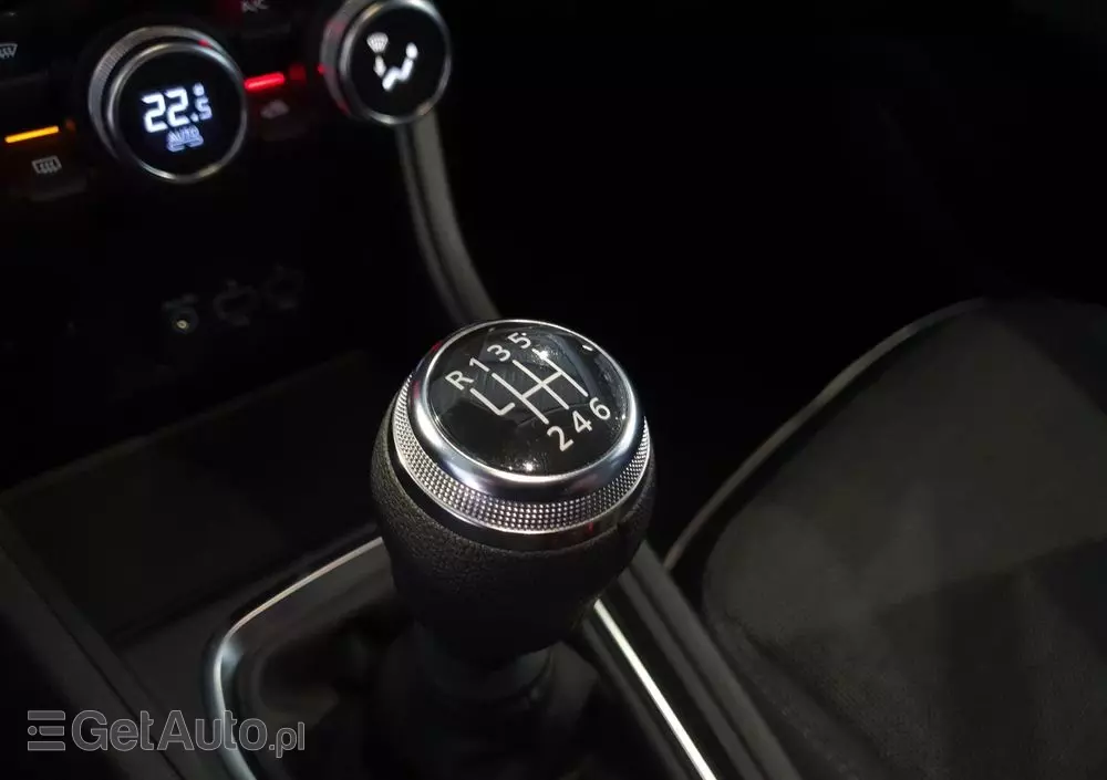 RENAULT Captur 1.0 TCe Techno