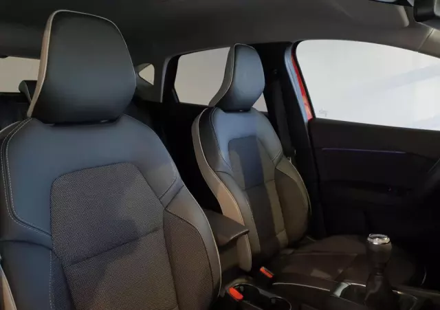 RENAULT Captur 1.0 TCe Techno