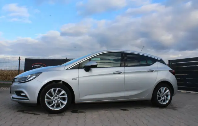 OPEL Astra V 1.6 T Dynamic S&S
