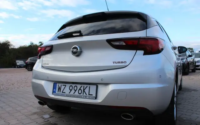 OPEL Astra V 1.6 T Dynamic S&S