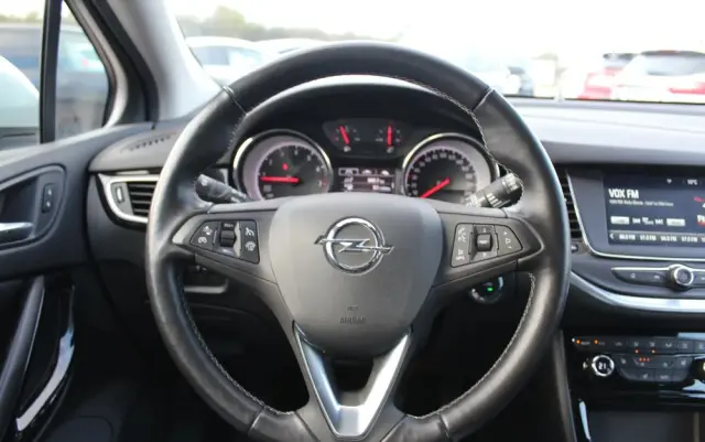 OPEL Astra V 1.6 T Dynamic S&S