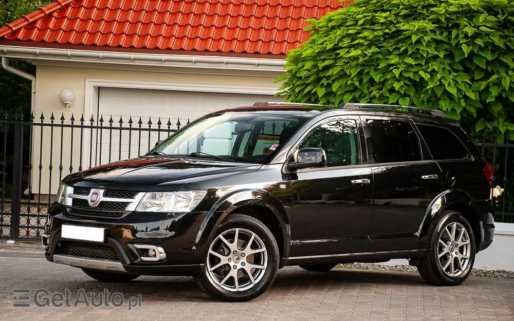 FIAT Freemont 2.0 Multijet 16V DPF Automatik Allrad Cross