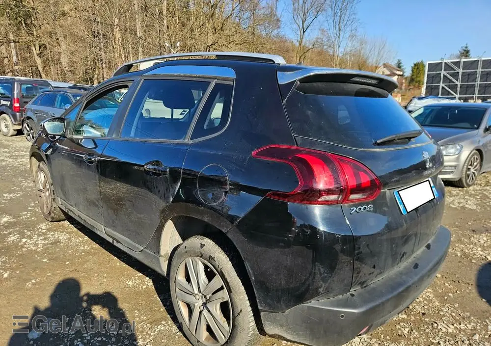 PEUGEOT 2008 PureTech 130 GPF Black Edition