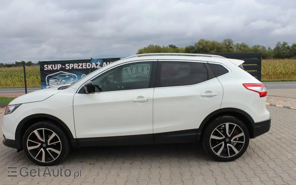 NISSAN Qashqai 1.2 DIG-T TEKNA+