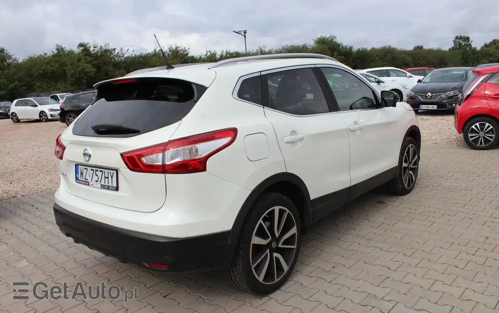 NISSAN Qashqai 1.2 DIG-T TEKNA+