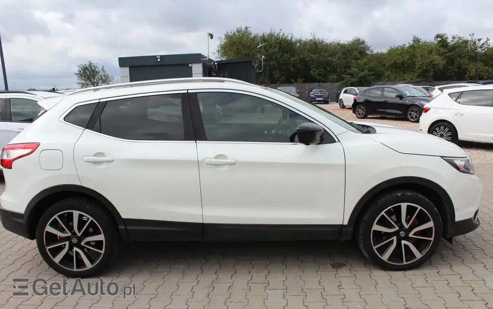 NISSAN Qashqai 1.2 DIG-T TEKNA+
