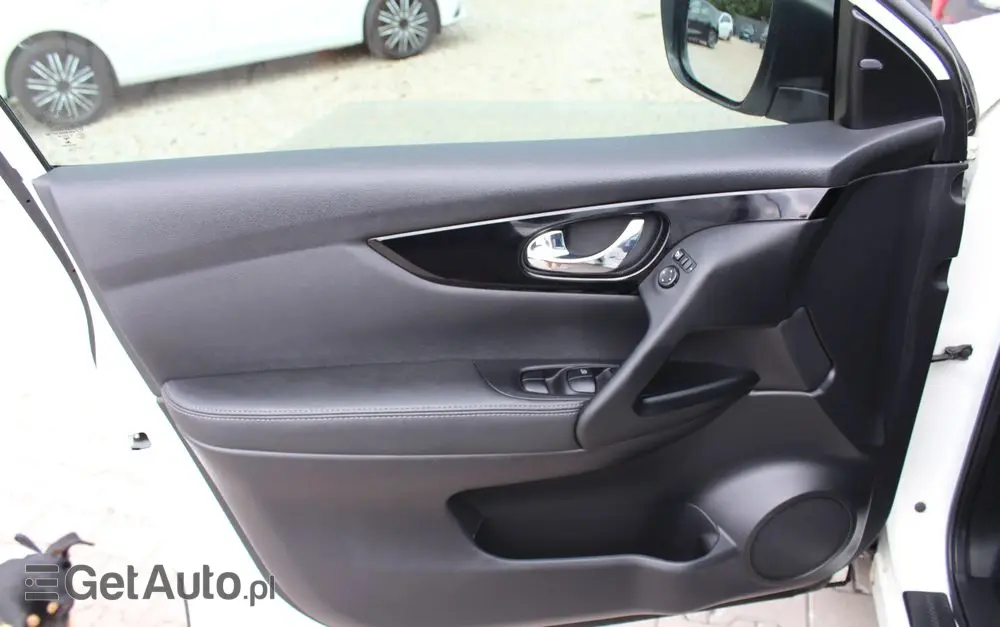 NISSAN Qashqai 1.2 DIG-T TEKNA+